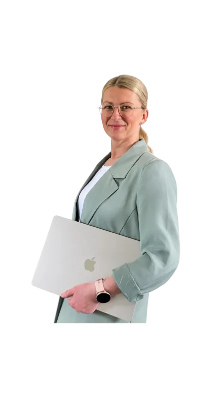 Eine Studioaufnahme von Isabella Örtülü - Gründerin der isi-Netzwerkagentur aus Mühlheim